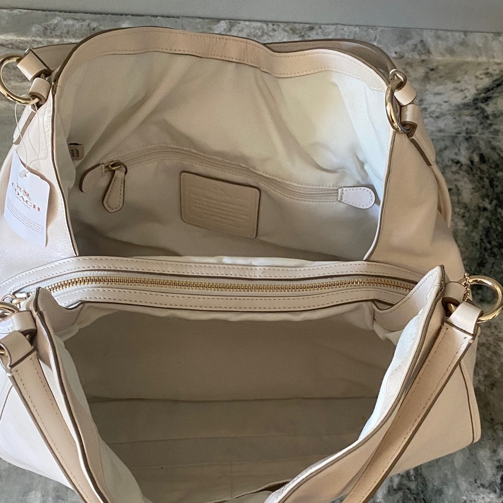 Brand NWT Coach Leather Bag - Picture 4 of 7